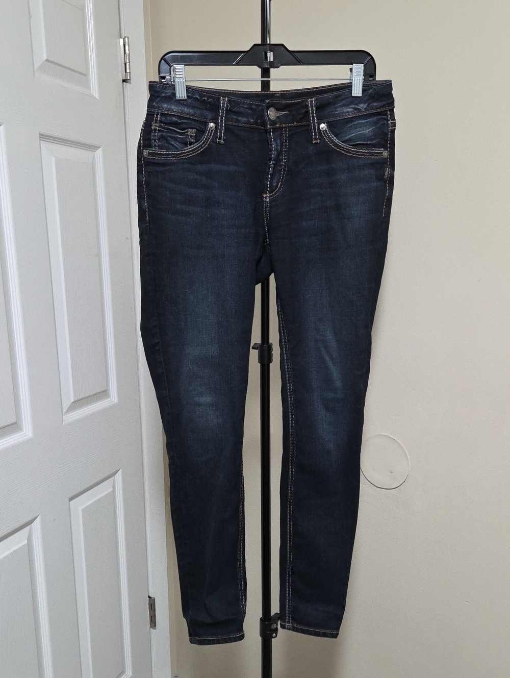 Silver Jeans Suki Skinny Dark Wash Skinny Jeans